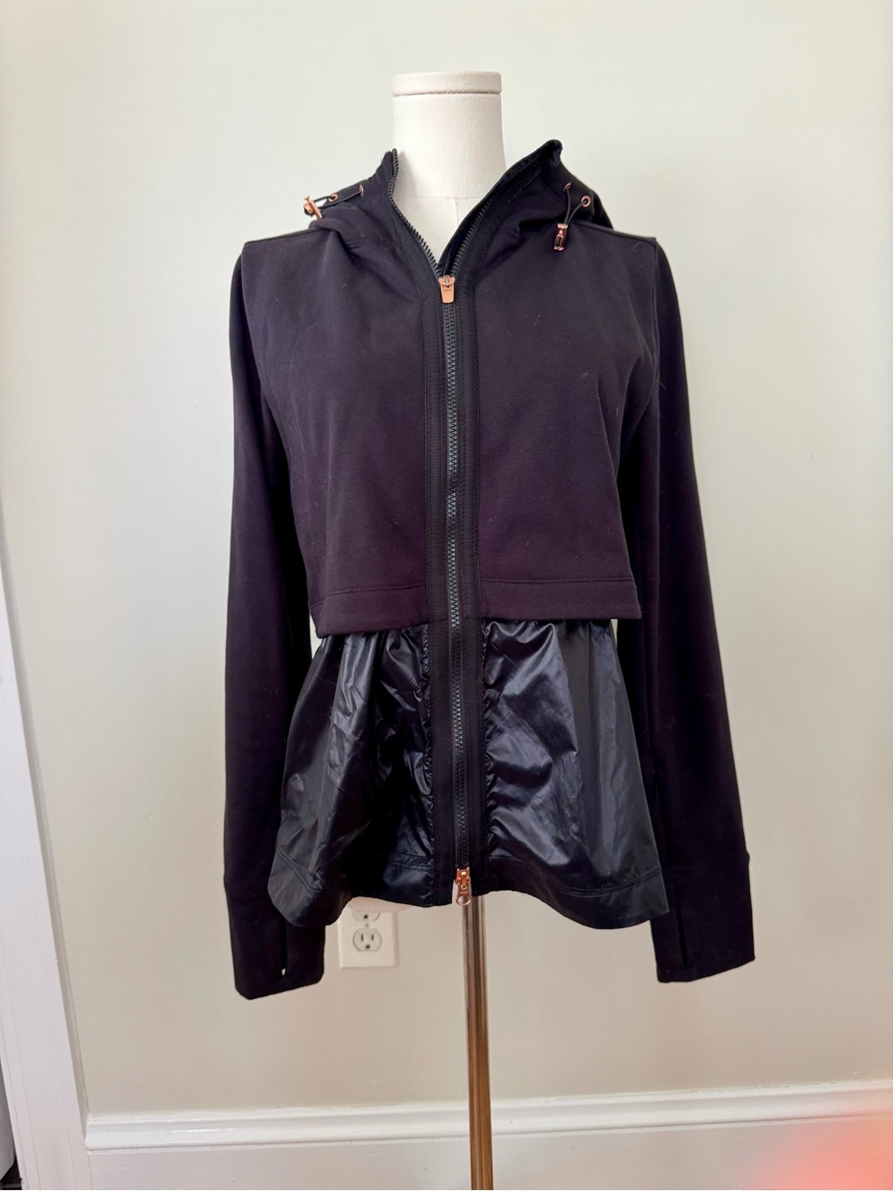 Athleta Windy Point Hoodie – Mixed Media Performance Jacket – Size Small